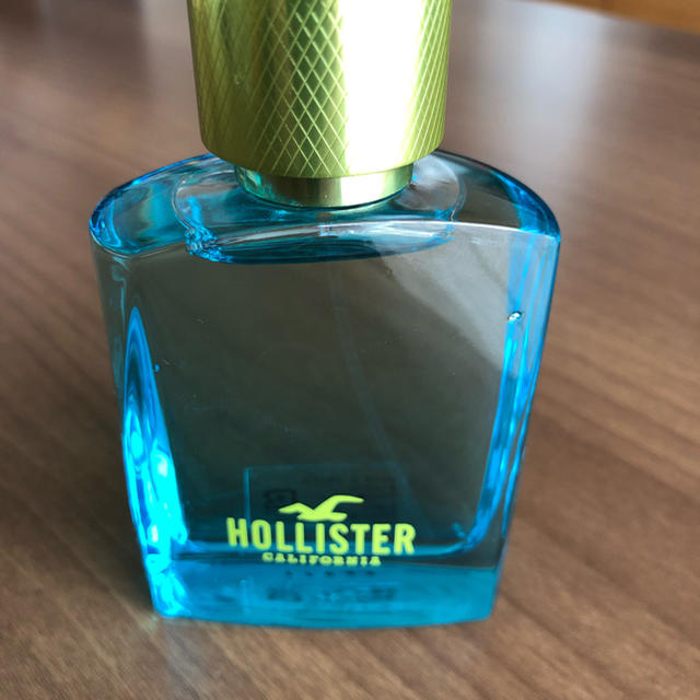 Hollister(ホリスター)のヘノコビッチ様専用 ホリスター  ウェーブフォーヒム2 50ml  香水 メンズ コスメ/美容の香水(香水(男性用))の商品写真