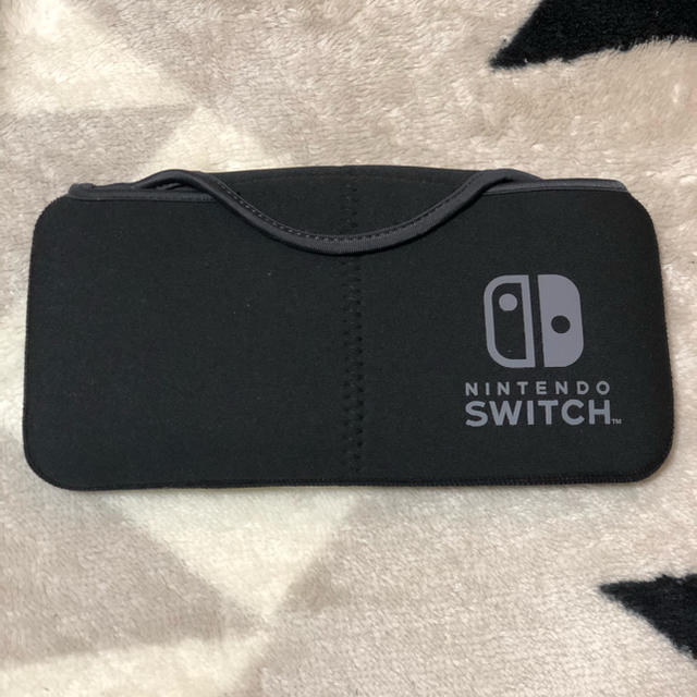 Nintendo Switch(ニンテンドースイッチ)の★Nintendo Switch本体 ★人気ソフトと本体ケースのセット エンタメ/ホビーのゲームソフト/ゲーム機本体(家庭用ゲーム機本体)の商品写真