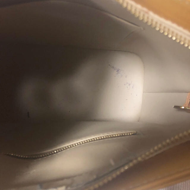 LOUIS VUITTON(ルイヴィトン)の【 袋付き 】LOUIS VUITTON ヴェルニ トートバッグ イエロー レディースのバッグ(トートバッグ)の商品写真