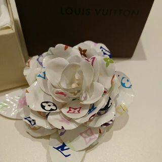 ルイヴィトン(LOUIS VUITTON)のルイヴィトン コサージュ ホワイト レア(その他)