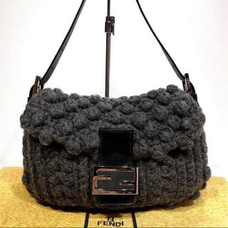 フェンディ(FENDI)の【正規品】フェンディ マンマバケット ニットバック(ショルダーバッグ)