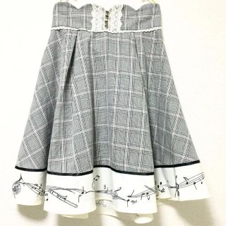 アクシーズファム(axes femme)の【☆最終値下げ☆】 axes femme 音符柄ハイウエストスカート 新品未使用(ひざ丈スカート)