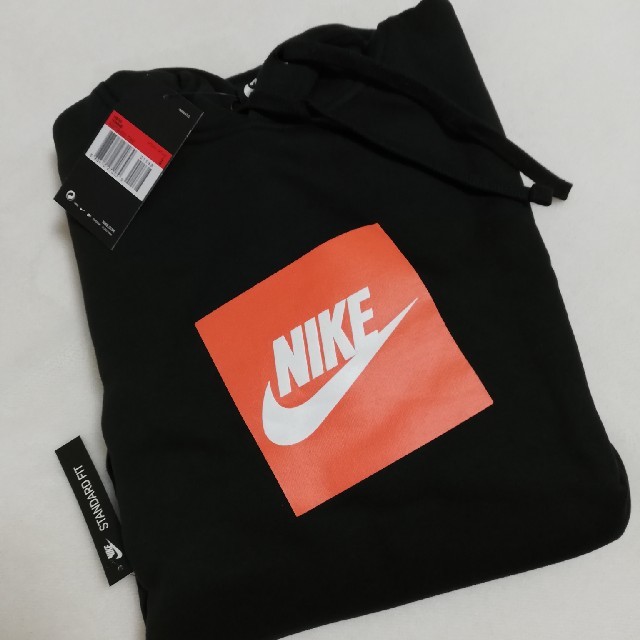 【新品未使用】NIKEナイキ★boxロゴ入りスウェット/トレーナー