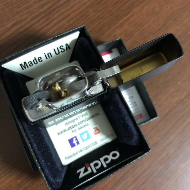 ZIPPO(ジッポー)のジッポー マルボロ ブラック メンズのファッション小物(タバコグッズ)の商品写真