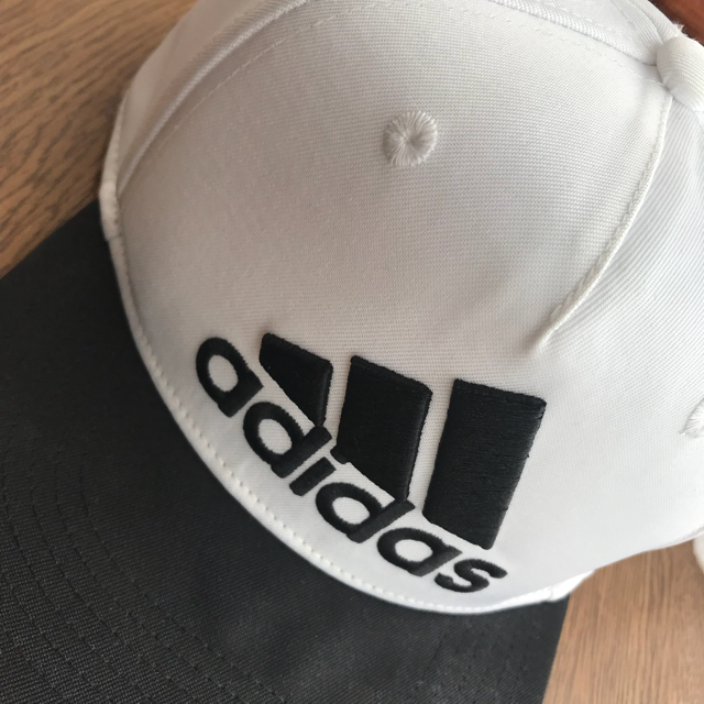 adidas アディダス キャップ 帽子 白黒 の通販 by まあ|アディダスならラクマ アディダス adidas キャップ ブラック