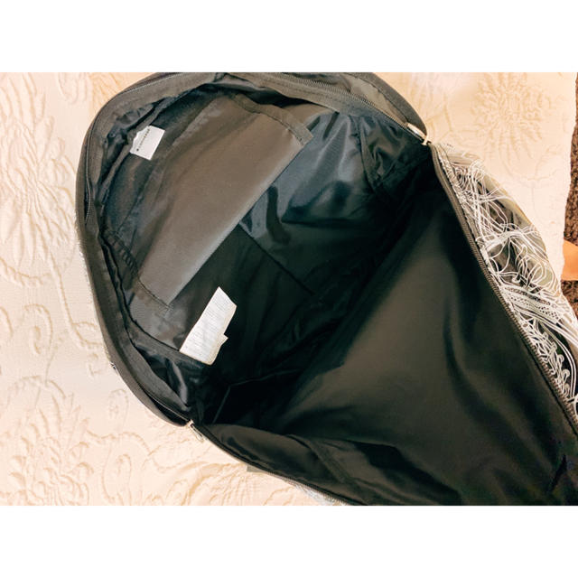 CONVERSE(コンバース)のコンバース リュック シューズ柄 メンズのバッグ(バッグパック/リュック)の商品写真