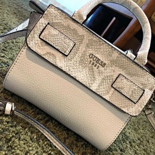 ゲス(GUESS)のguess ハンドバッグ 美品(ショルダーバッグ)