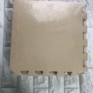 ジョイントマット ベージュ 30×30×1cm 24枚  未使用品(フロアマット)