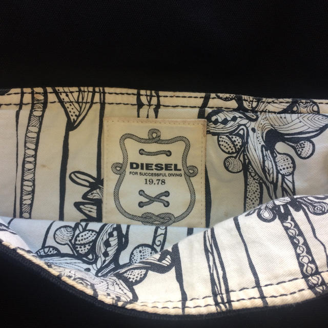 DIESEL(ディーゼル)のディーゼル 斜めがけバッグ メンズのバッグ(ショルダーバッグ)の商品写真