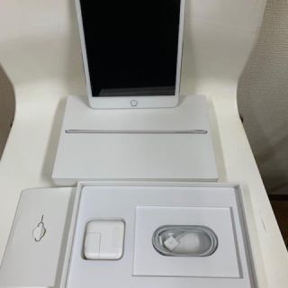 アイパッド(iPad)のiPad mini4  ブラウン様専用(タブレット)