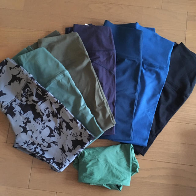 lululemon(ルルレモン)の*outlet* size4 pants lululemon  スポーツ/アウトドアのトレーニング/エクササイズ(ヨガ)の商品写真