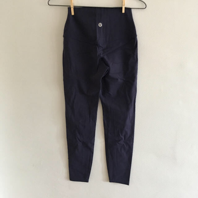 lululemon(ルルレモン)の*outlet* size4 pants lululemon  スポーツ/アウトドアのトレーニング/エクササイズ(ヨガ)の商品写真