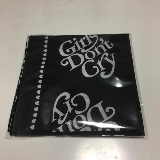 GDC(ジーディーシー)のgirls don't cry ガールズドントクライ verdy バンダナ メンズのファッション小物(その他)の商品写真