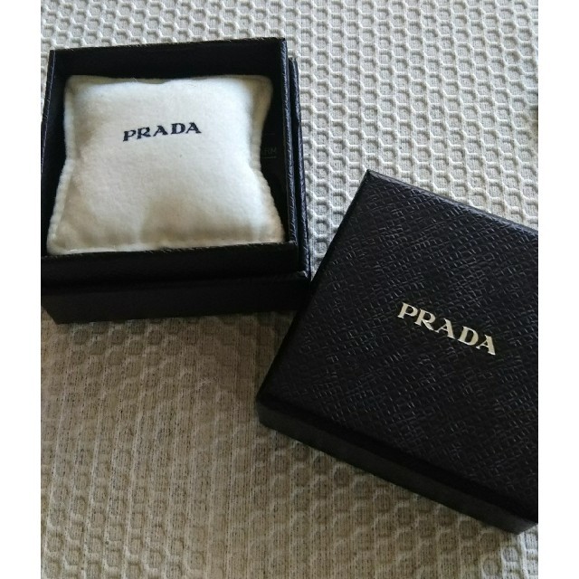 PRADA(プラダ)の【ここ様専用】プラダキーホルダー レディースのファッション小物(キーホルダー)の商品写真