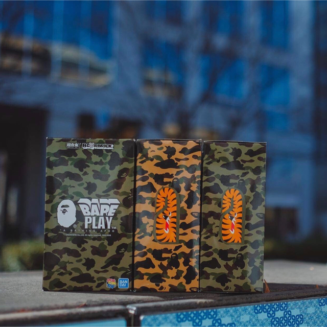 MEDICOM TOY(メディコムトイ)のBAPE 1ST CAMO SHARK BE@RBRICK 超合金 GREEN エンタメ/ホビーのフィギュア(その他)の商品写真