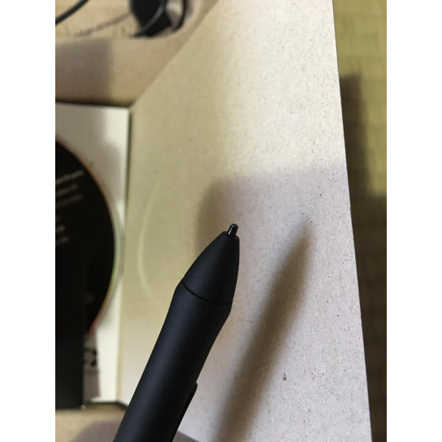 Wacom(ワコム)のワコム Intuos pen シルバー CTH-680/S0 スマホ/家電/カメラのPC/タブレット(タブレット)の商品写真