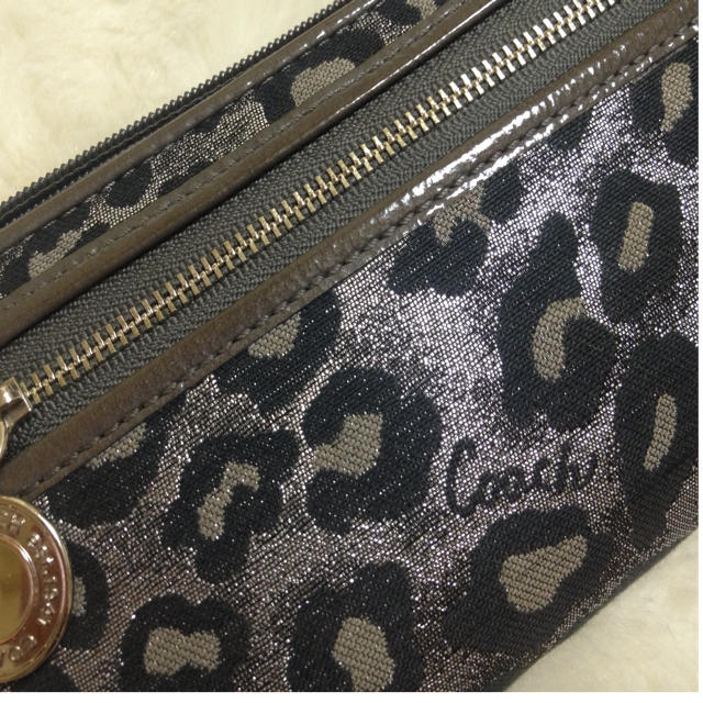 COACH(コーチ)のCOACH★レオパード柄長財布 レディースのファッション小物(財布)の商品写真