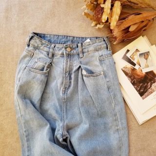 トゥデイフル(TODAYFUL)のAries-mirage Tapered　Tuck　Denim　PT(デニム/ジーンズ)