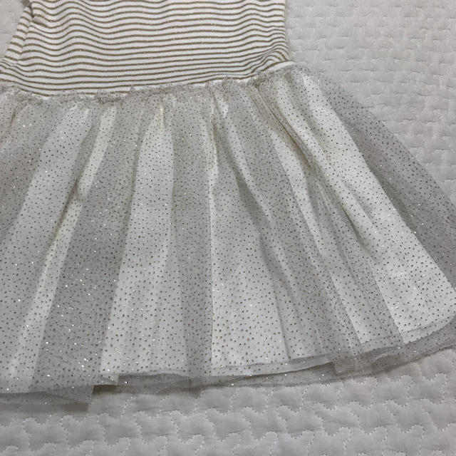 PETIT BATEAU(プチバトー)の4ans◎ ラメボーダーチュール切替ワンピース キッズ/ベビー/マタニティのキッズ服女の子用(90cm~)(ワンピース)の商品写真