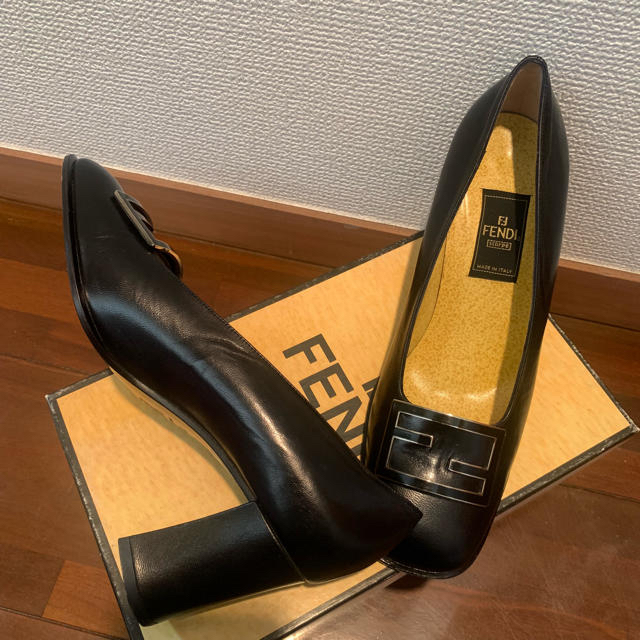 FENDI(フェンディ)のFENDI フェンディパンプス 36 1/2  レディースの靴/シューズ(ハイヒール/パンプス)の商品写真