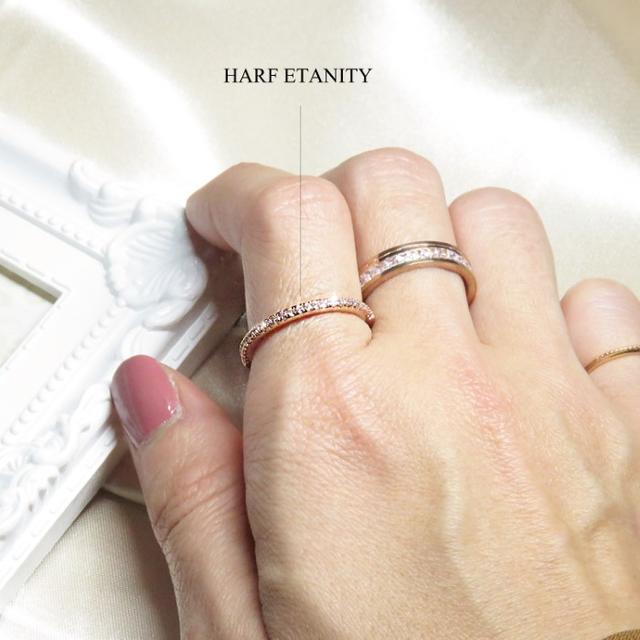 ピンクゴールド ハーフエタニティ リング 指輪 真鍮 レディース 重ね付け レディースのアクセサリー(リング(指輪))の商品写真