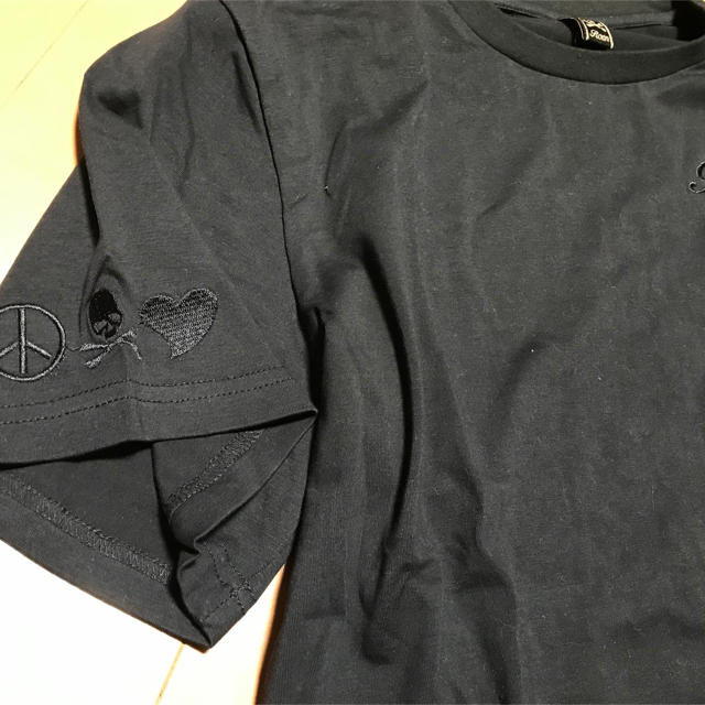 Roen(ロエン)の値下げ Roen ロエン Tシャツ M + オマケTシャツ付 メンズのトップス(Tシャツ/カットソー(半袖/袖なし))の商品写真