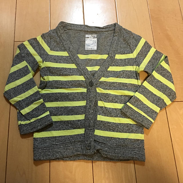 babyGAP(ベビーギャップ)のbaby GAP キッズ ボーダー・カーディガン サイズ100 キッズ/ベビー/マタニティのキッズ服男の子用(90cm~)(カーディガン)の商品写真