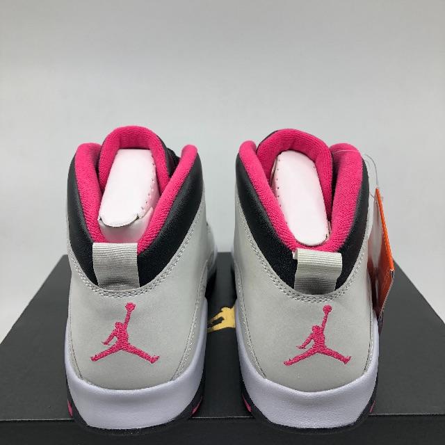 NIKE(ナイキ)の25cm NIKE AIR JORDAN 10 RETRO GS PINK レディースの靴/シューズ(スニーカー)の商品写真