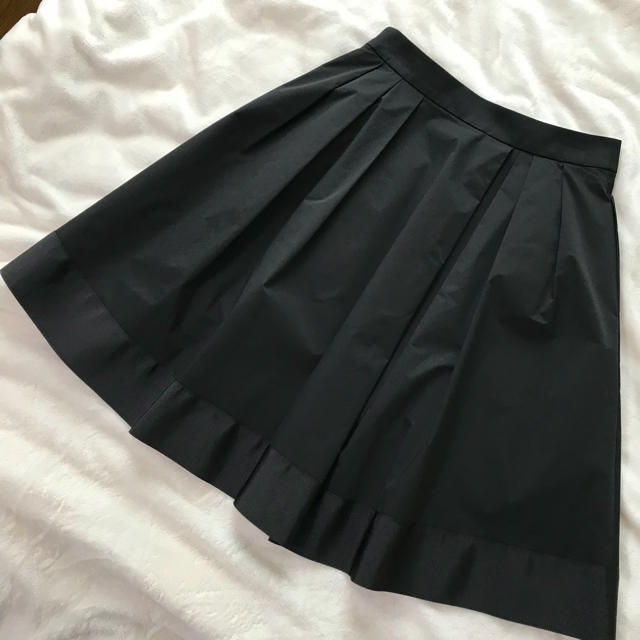 COTOO(コトゥー)のCOTOO タフタスカート【値引き不可】 レディースのスカート(ひざ丈スカート)の商品写真