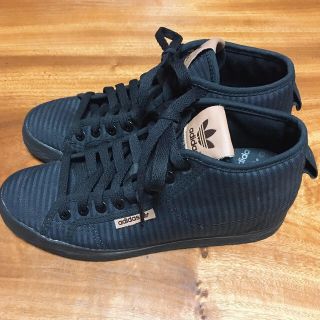 アディダス(adidas)のadidas スニーカー 24.5cm(スニーカー)