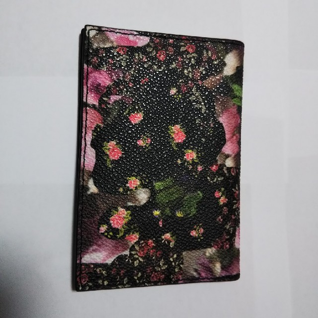 GIVENCHY 花柄カードケース 日本完売品