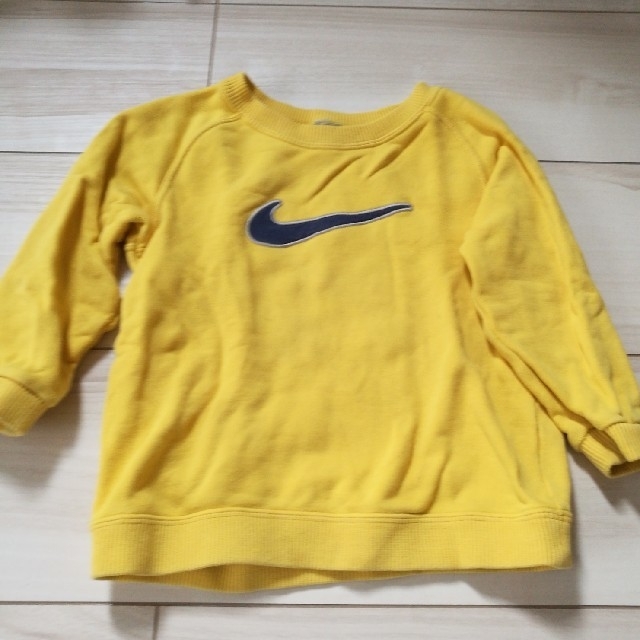 NIKE(ナイキ)のナイキ　トレーナー90 キッズ/ベビー/マタニティのキッズ服男の子用(90cm~)(Tシャツ/カットソー)の商品写真