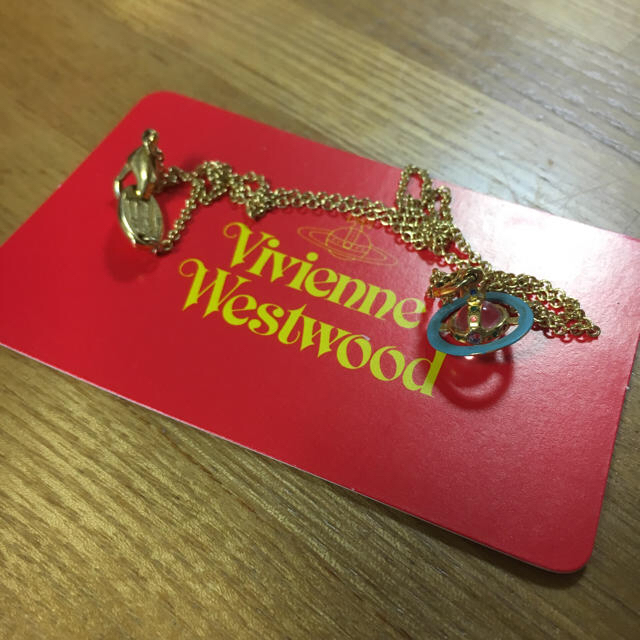 くすみ水色 viviennewestwoodブルーサテライトタイニーオーブ