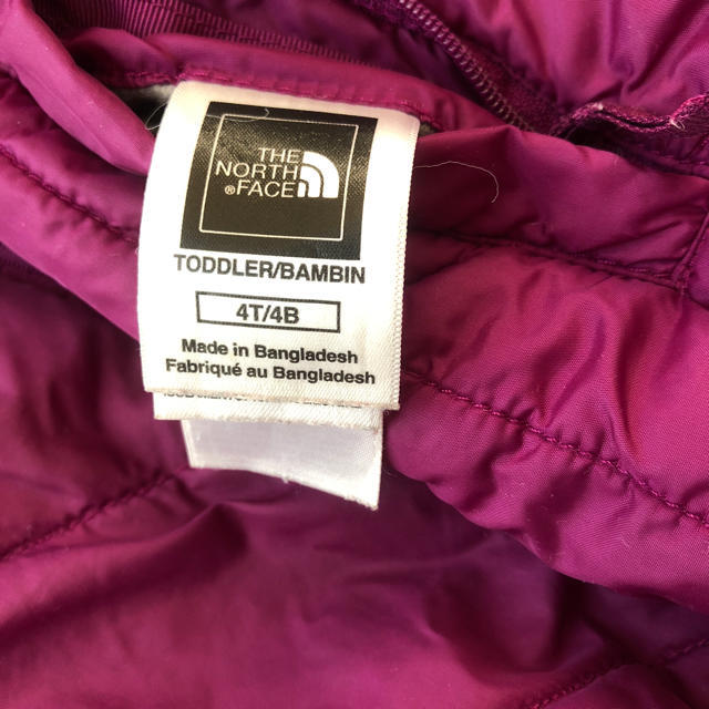 THE NORTH FACE(ザノースフェイス)のノースフェイス リバーシブルコート 4T キッズ/ベビー/マタニティのキッズ服女の子用(90cm~)(ジャケット/上着)の商品写真