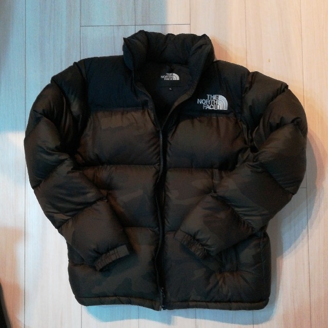 THE NORTH FACE(ザノースフェイス)のnao様専用　THE NORTH FACE　ヌプシ メンズのジャケット/アウター(ダウンジャケット)の商品写真