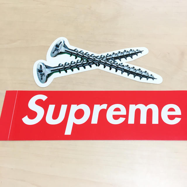 Supreme(シュプリーム)のシュプリーム ステッカー メンズのファッション小物(その他)の商品写真