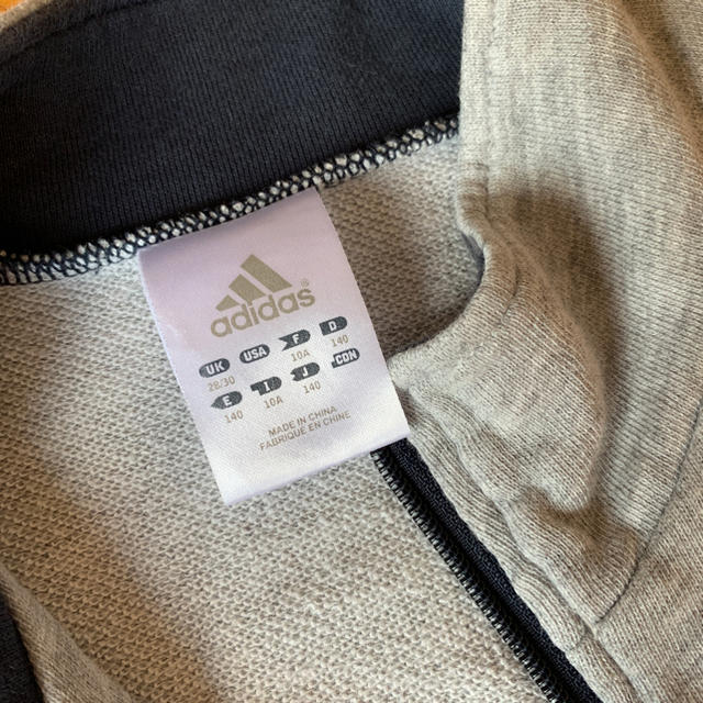 adidas(アディダス)のadidas パーカー  150 キッズ/ベビー/マタニティのキッズ服男の子用(90cm~)(ジャケット/上着)の商品写真