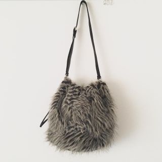 マークバイマークジェイコブス(MARC BY MARC JACOBS)のファー レザー ショルダー バッグ(ショルダーバッグ)