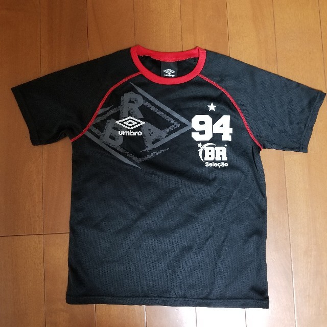 UMBRO(アンブロ)のsaki09さま専用　umbro Tシャツ 140cm キッズ/ベビー/マタニティのキッズ服男の子用(90cm~)(Tシャツ/カットソー)の商品写真