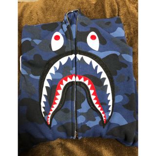 アベイシングエイプ(A BATHING APE)の専用。(パーカー)