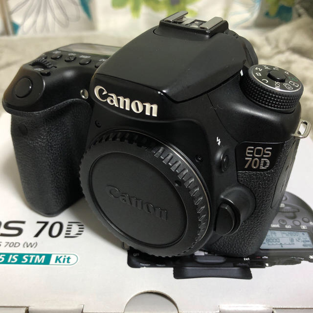 Canon(キヤノン)のCanon EOS70D キャノン一眼レフカメラ スマホ/家電/カメラのカメラ(デジタル一眼)の商品写真