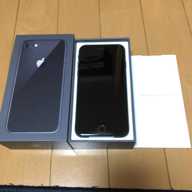 iPhone - SIMフリー iphone8 space gray 64GB 新品の通販 by alexselt111｜アイフォーンならラクマ