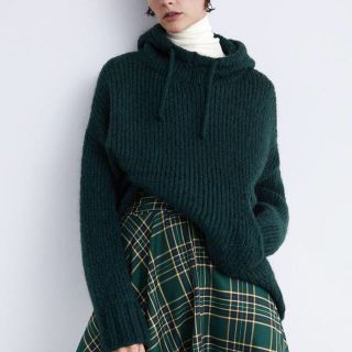 ザラ(ZARA)の早い者勝ち❣️ZARA 新品 フード付きニットセーター(ニット/セーター)