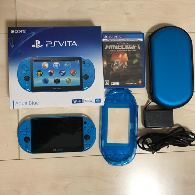 携帯用ゲーム機本体PlayStation®Vita（PCH-2000シリーズ) アクアブルー