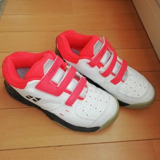 ヨネックス(YONEX)のYONEXジュニアテニスシューズ　22.0㎝(シューズ)