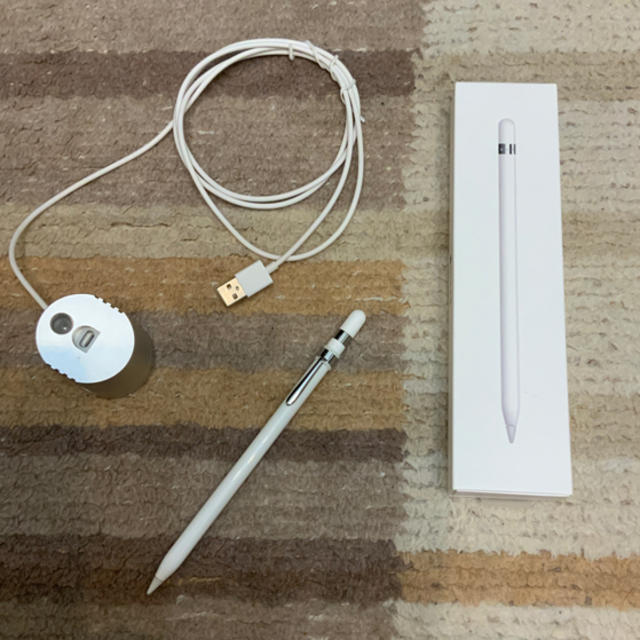 珍しい  Apple - +リンゴのへた +充電器 Pencil Apple その他