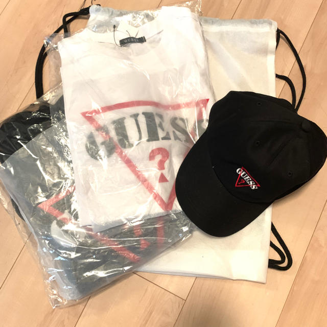 GUESS(ゲス)のGuess 福袋 メンズのトップス(スウェット)の商品写真