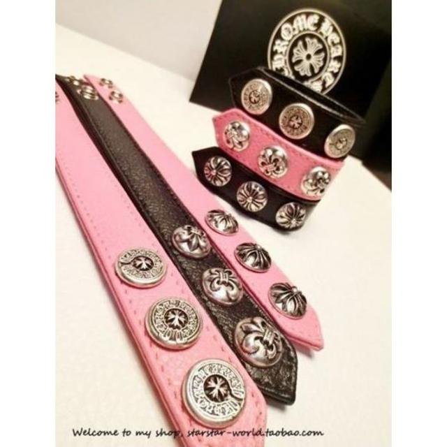 Chrome Hearts(クロムハーツ)のクロス フローラルモチーフ レザーブレスレット メンズ レディース メンズのアクセサリー(ブレスレット)の商品写真