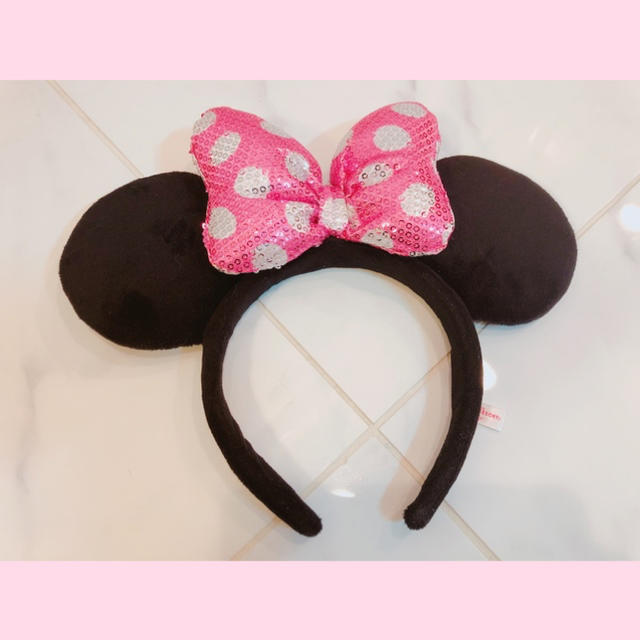 Disney(ディズニー)のディズニーカチューシャ ミニーちゃん レディースのヘアアクセサリー(カチューシャ)の商品写真