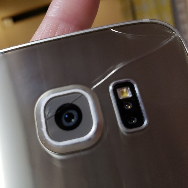 SAMSUNG(サムスン)の《SIMフリー》Galaxy S6 edge Gold  32 GB スマホ/家電/カメラのスマートフォン/携帯電話(スマートフォン本体)の商品写真